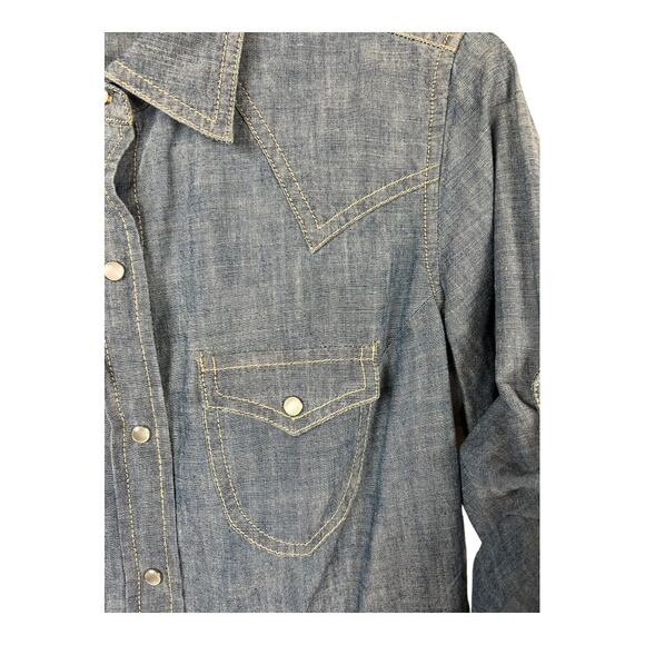 Gap Chambray Denim Pearl Snap Shirt Blouse Emo Western Medium XS - Picture 2 of 12